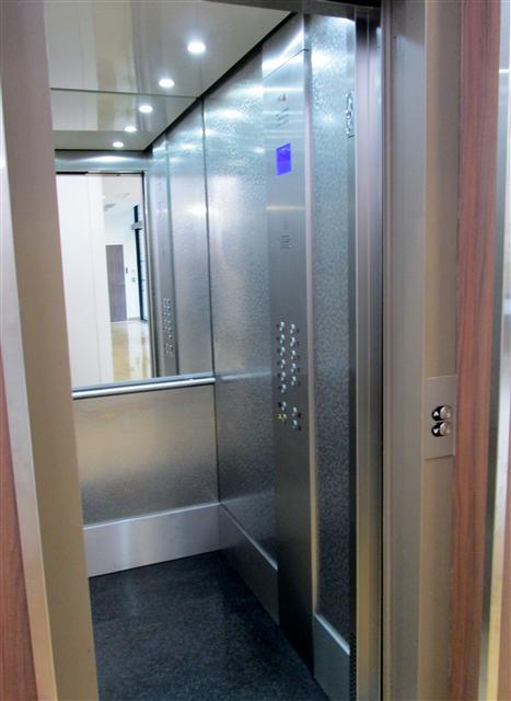 Habillage cabine ascenseur